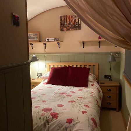 Brook The Shepherd Hut Saltash Exteriör bild