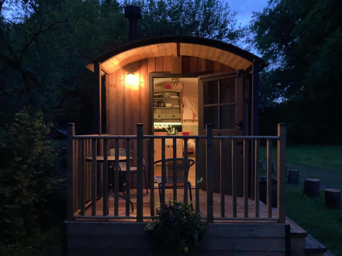 Brook The Shepherd Hut Saltash Exteriör bild